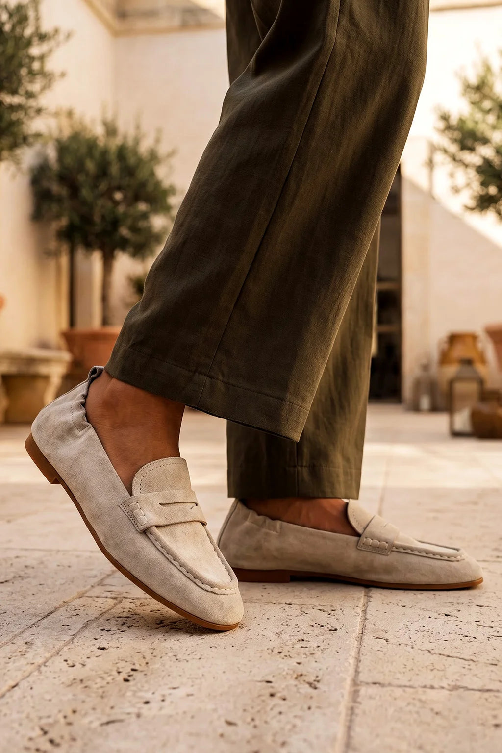 Elizaveta Moccassin, White — 06 on the foot