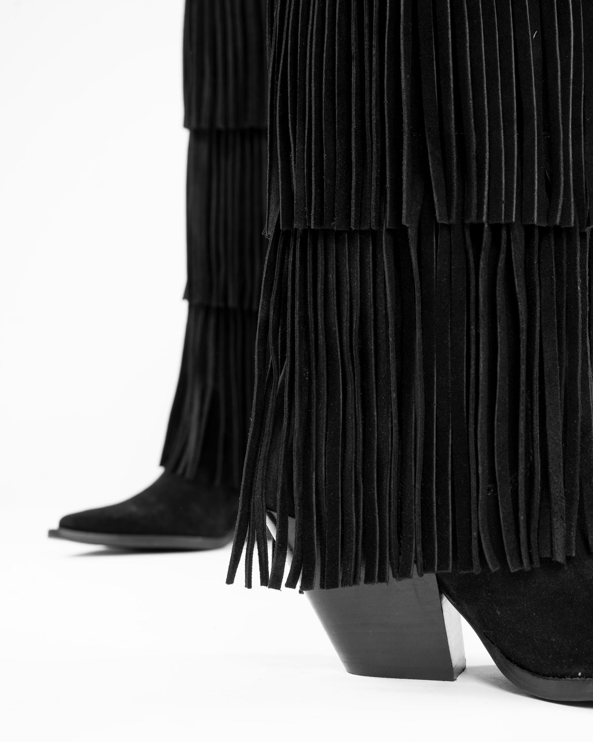 NoirCascasde – Three Layer Fringe Boots, Black — 03 close-up