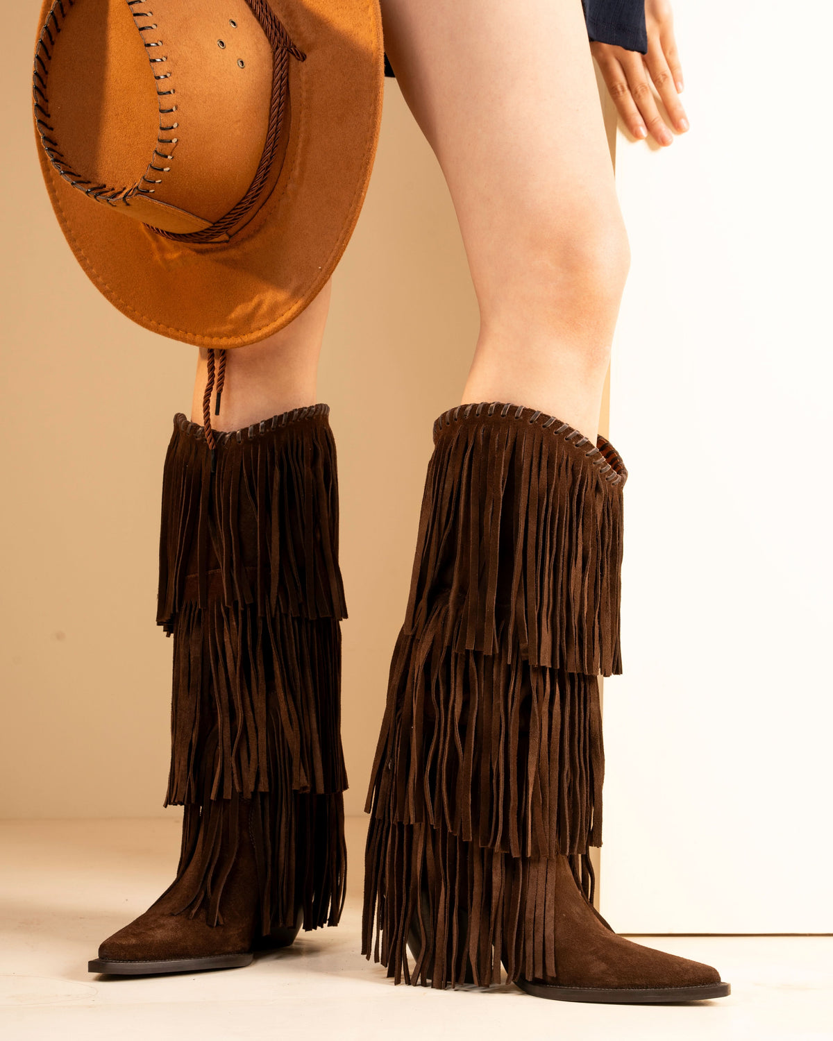NoirCascasde – Three Layer Fringe Boots, Chocolate — 06 on the foot 2