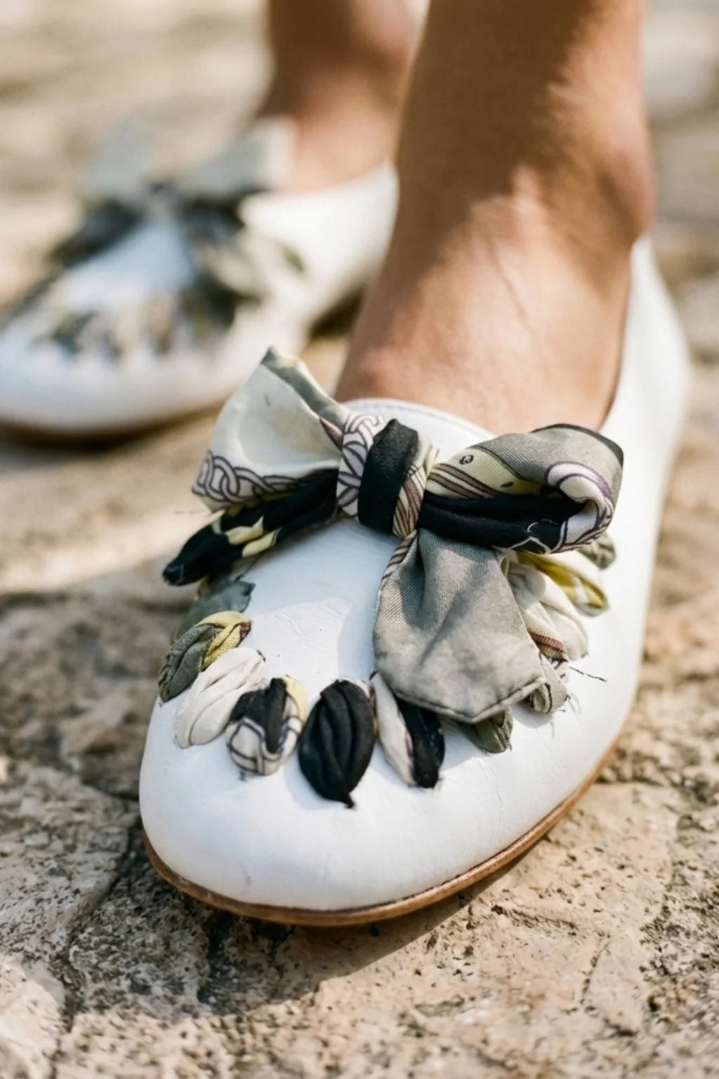 Alma Blanca Ballerina, Off White — 06 on the foot