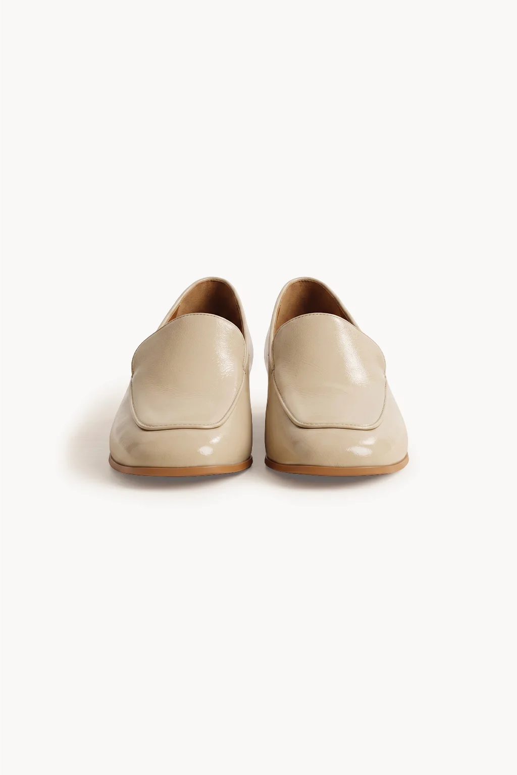 Valeria Muse Loafer, White — 01 pair