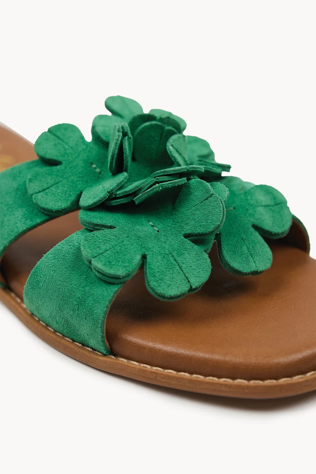 Smeraldo Fiorito Slide, Green — 02 close-up