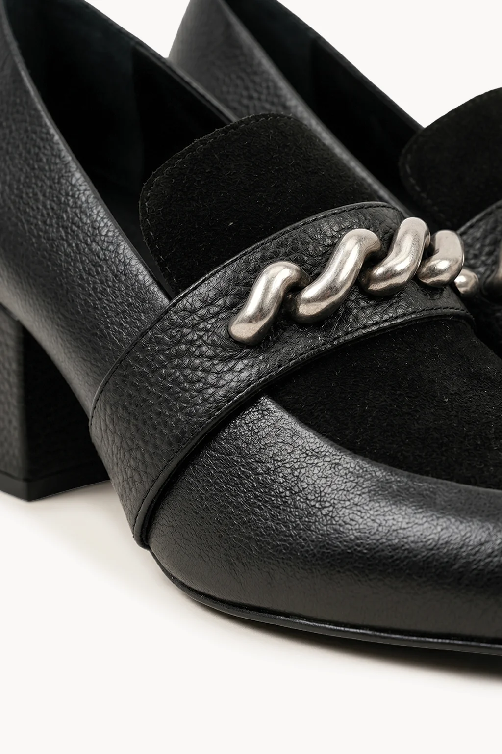 Imperiya Noir Loafer, Dark Brown — 02 close-up