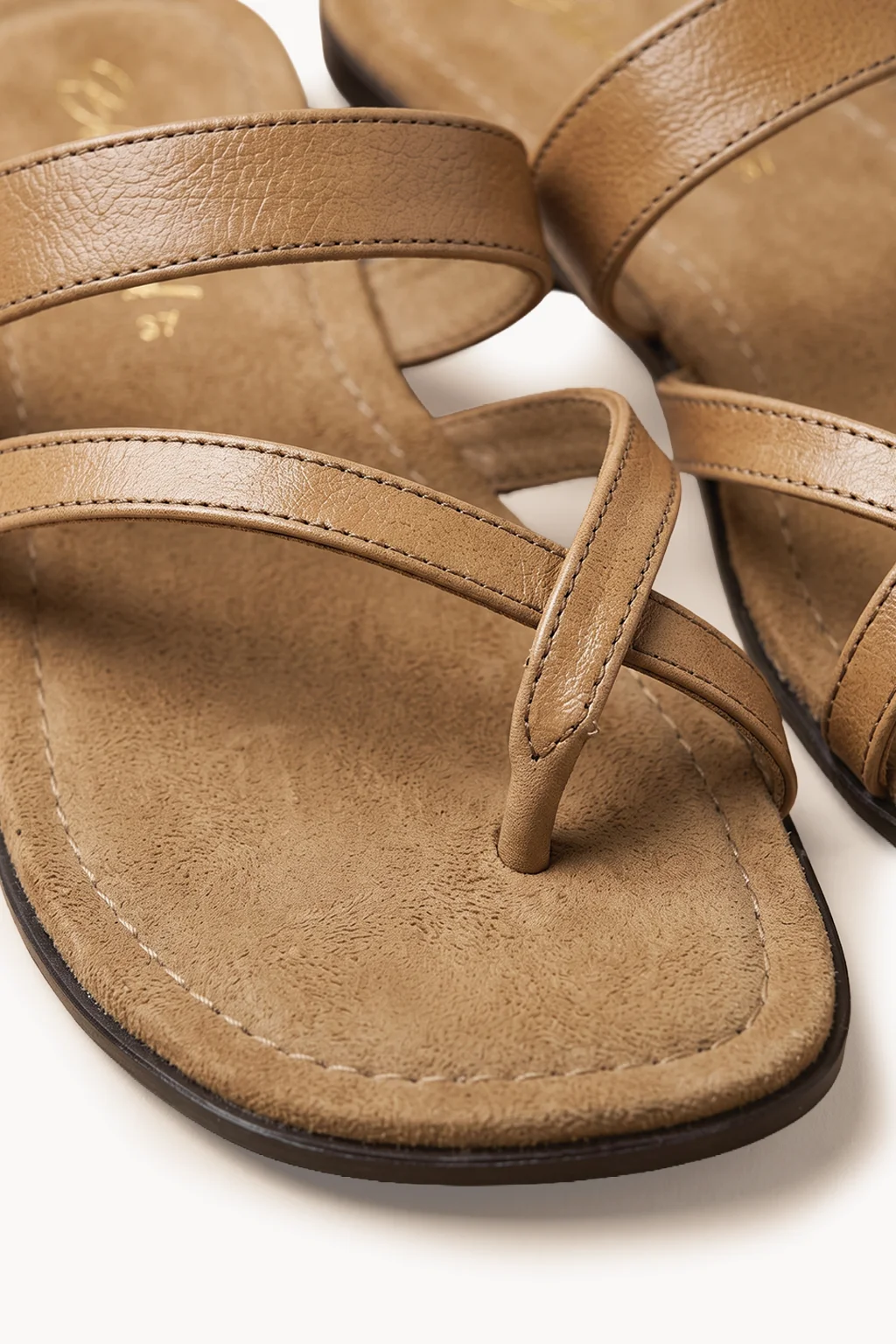 Aurelia Flat, Beige — 02 close-up