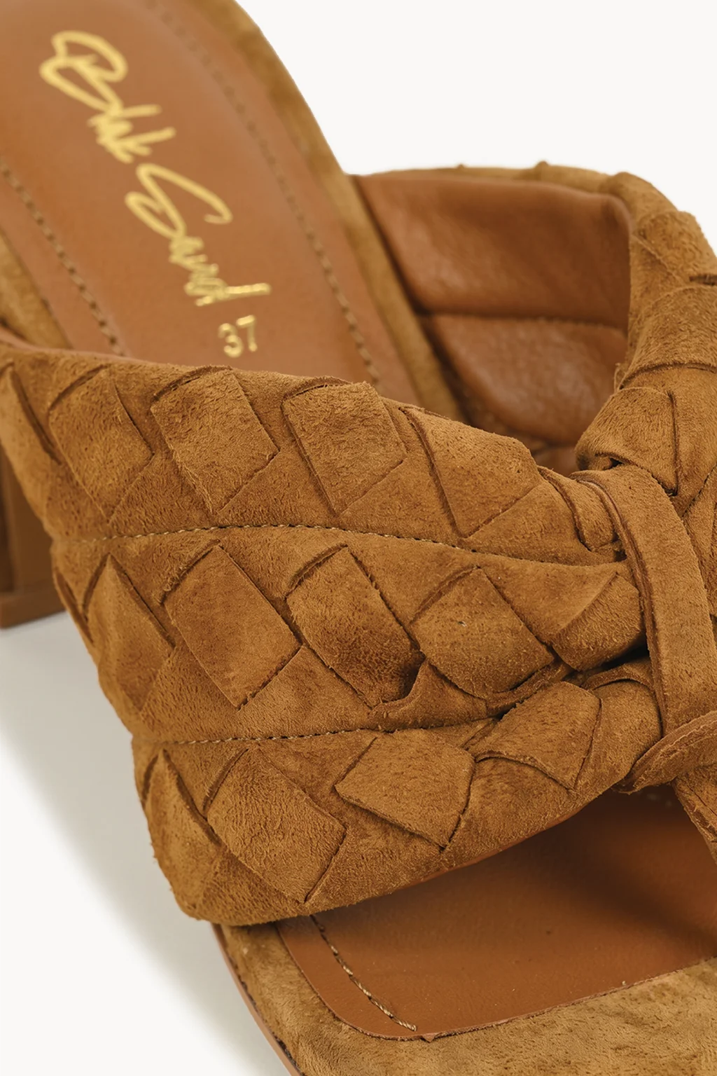 Senora Atelier Sandal, Tan — 02 close-up