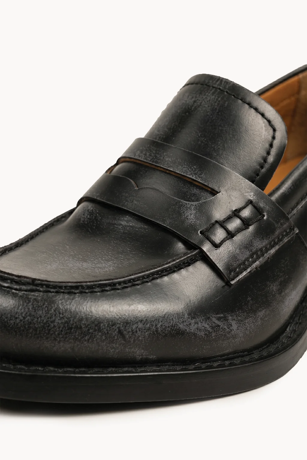 Senorita Noir Loafer, Dark Brown — 02 close-up