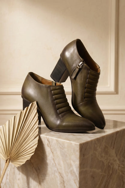 Vera Forma Ankle Boot