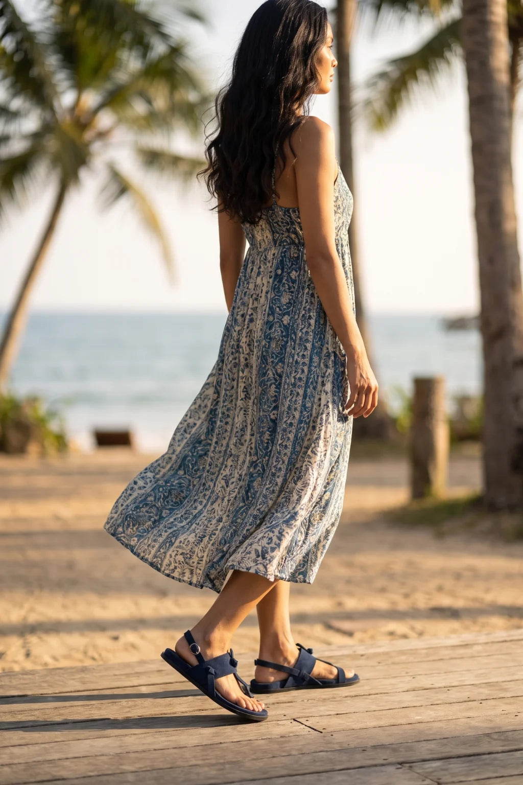 Alma Elite Flat, Blue — 07 on model
