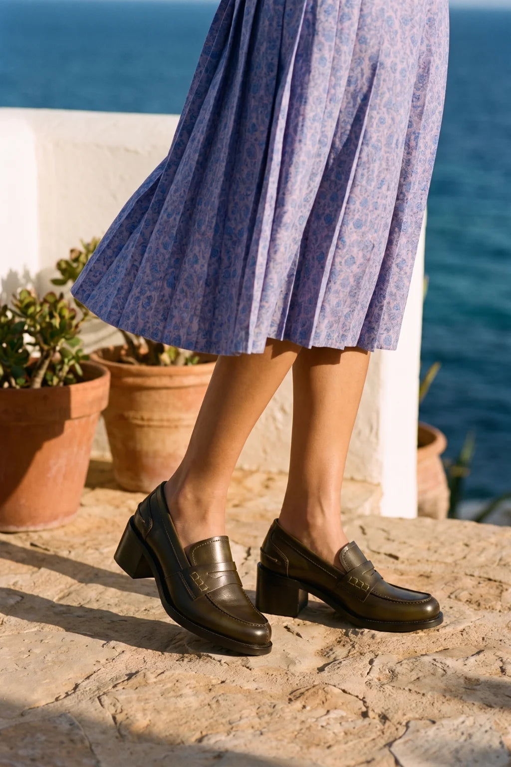 Monarch Weave Loafer, Dark Brown — 06 on the foot
