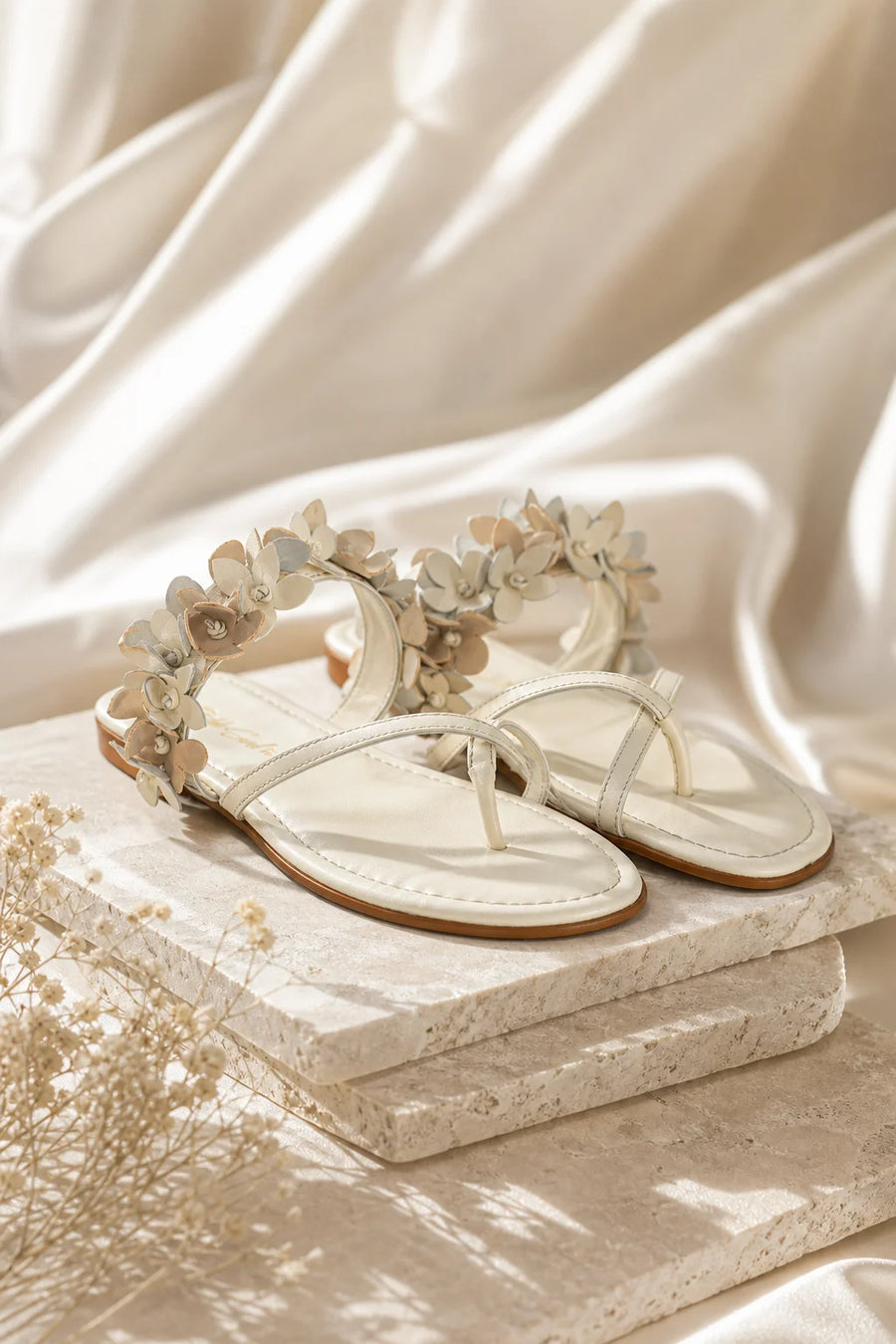Fiore di Perla Flat Sandal