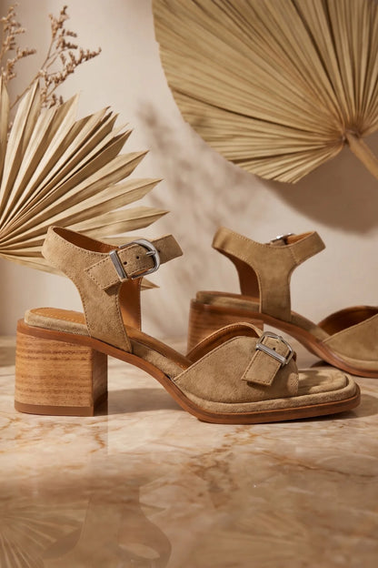 Luce Oro Sling Sandal