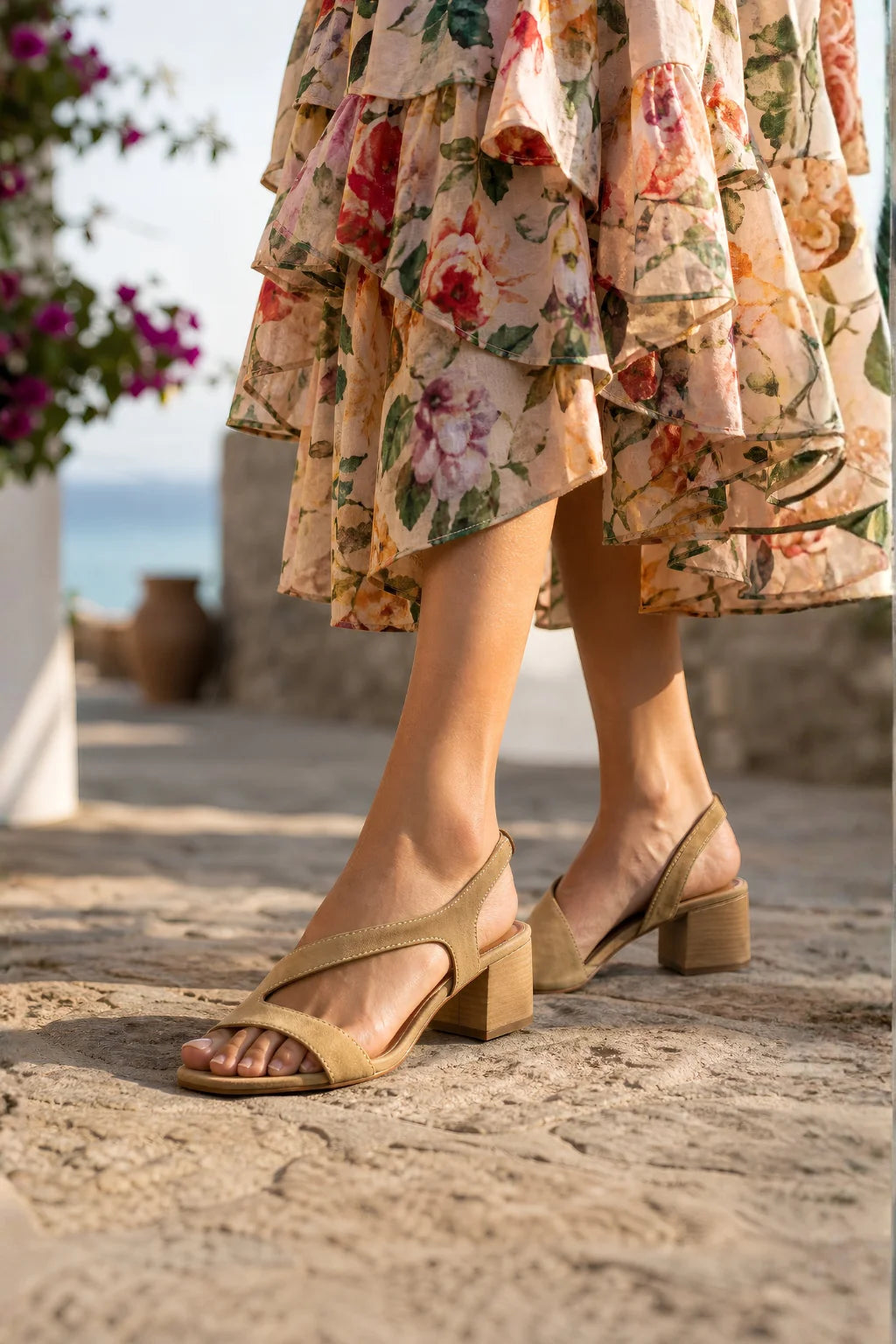 Aurelia Oro Heel, Beige — 06 on the foot