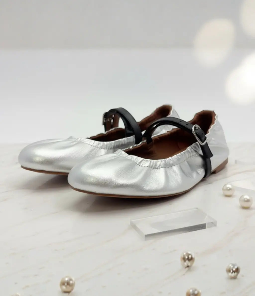 Buckled ballerina shoes for women with secure strap fit