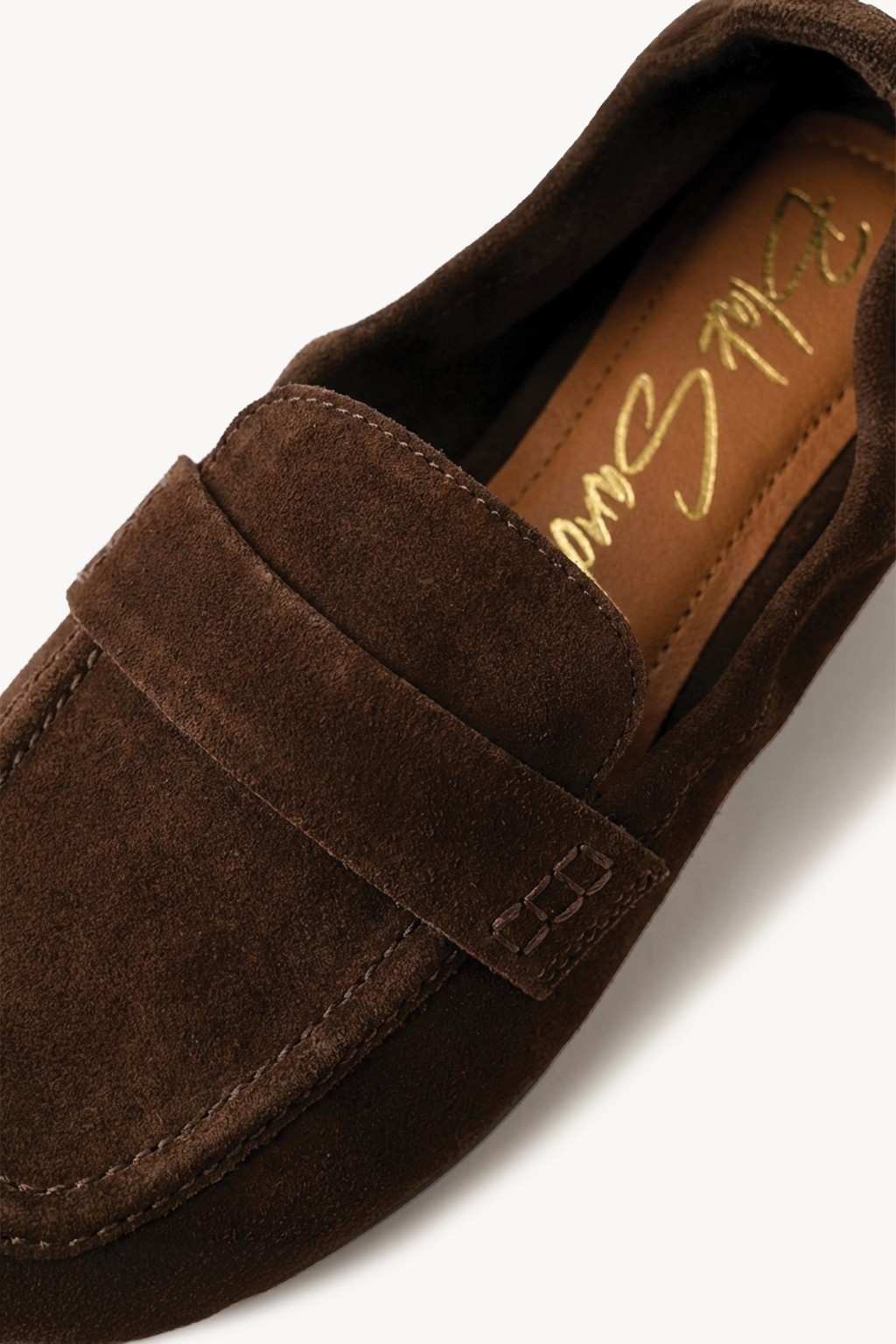 Calm Loafer, Chocolate — 03 close-up