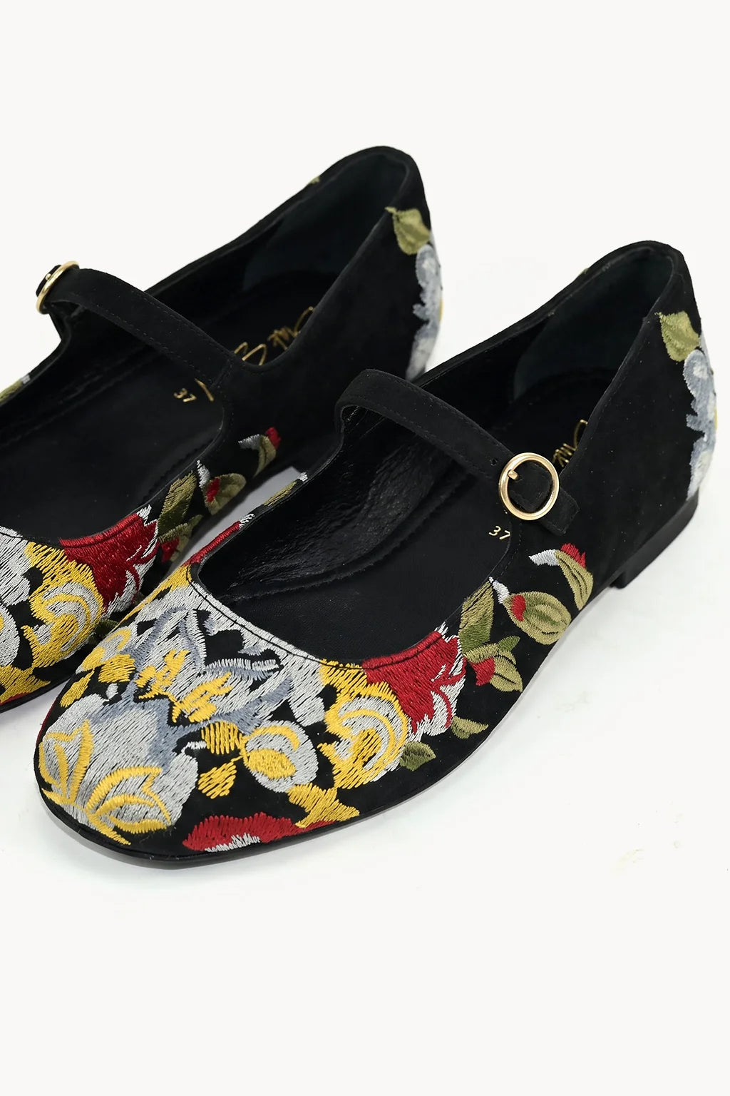 Mercedita Jardin Ballerina, Black — 02 close-up