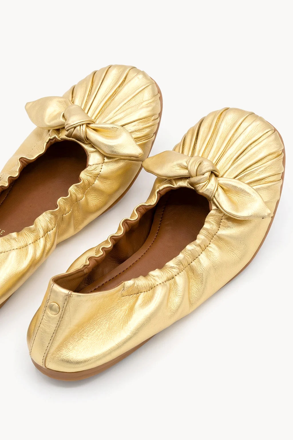 Bailarina Aurea, Gold — 02 close-up