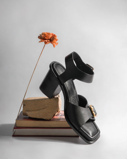 ladies black heeled sandals
 