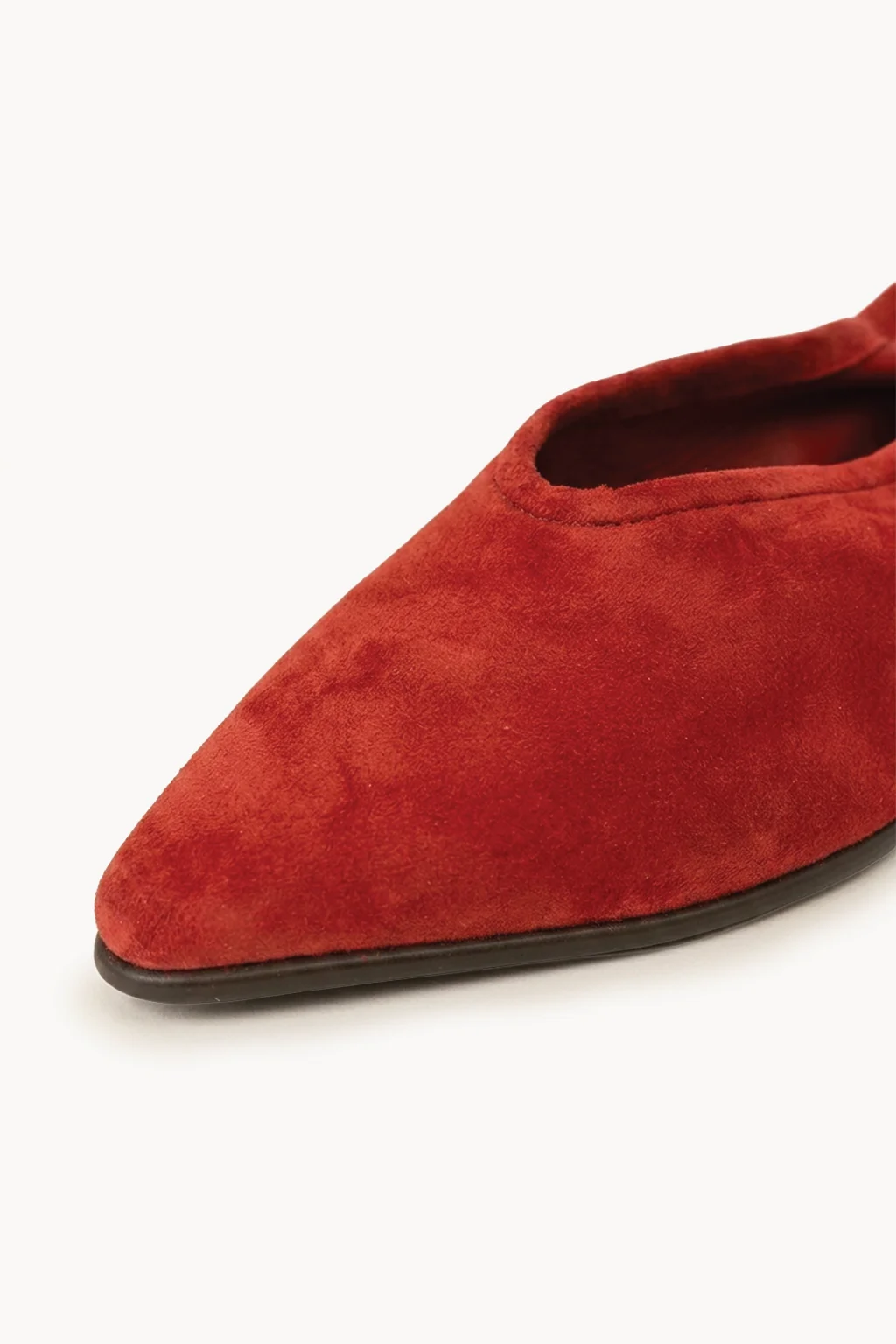 Halo Ballerina, Red — 03 close-up