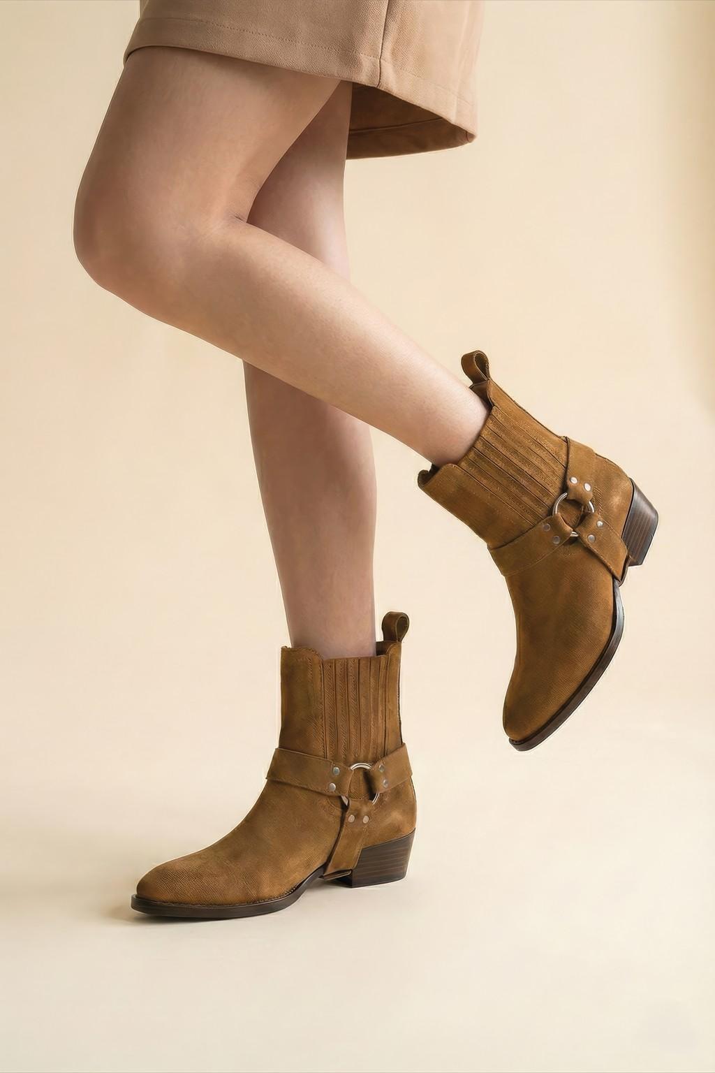 Mortene Ankle Boot, Cognac — 06 on the foot