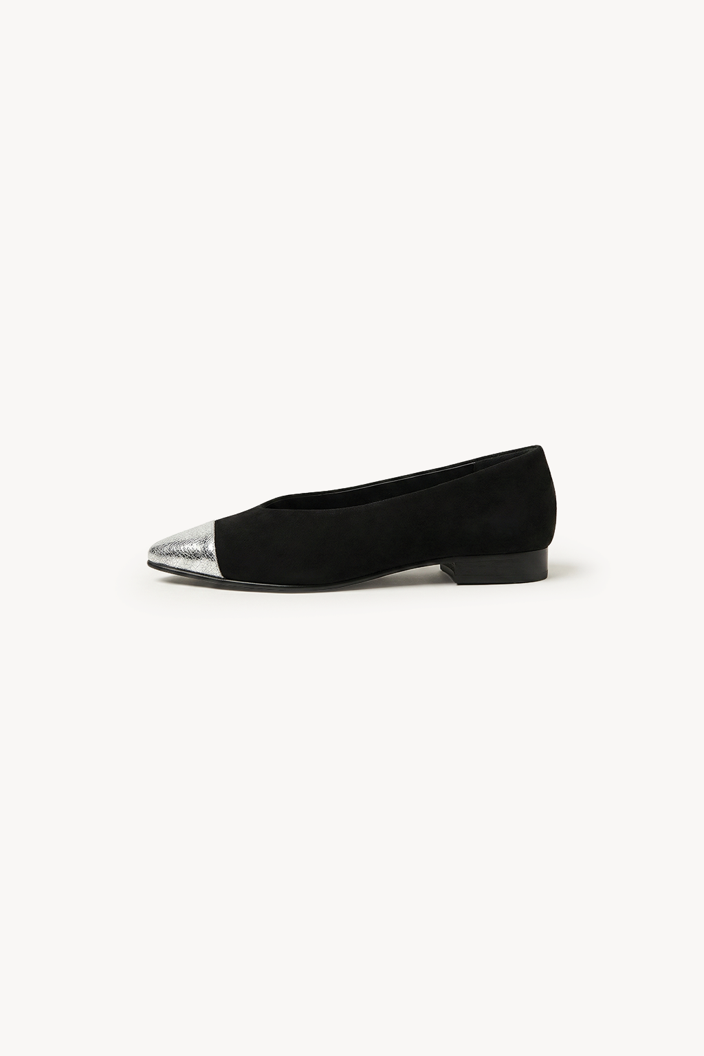 Puntera Flat, Black & Silver — 02 side profile 2