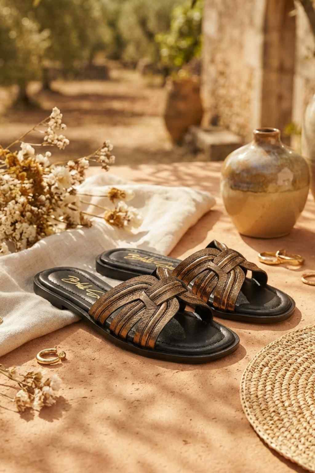 Aurea Noir Slide, Antique Gold — 08 styled