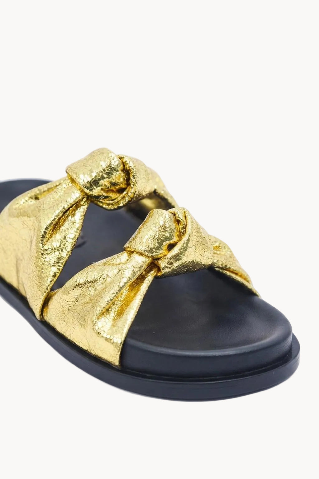 Tide – Flat Comfort Sandals, Gold — 02 close-up