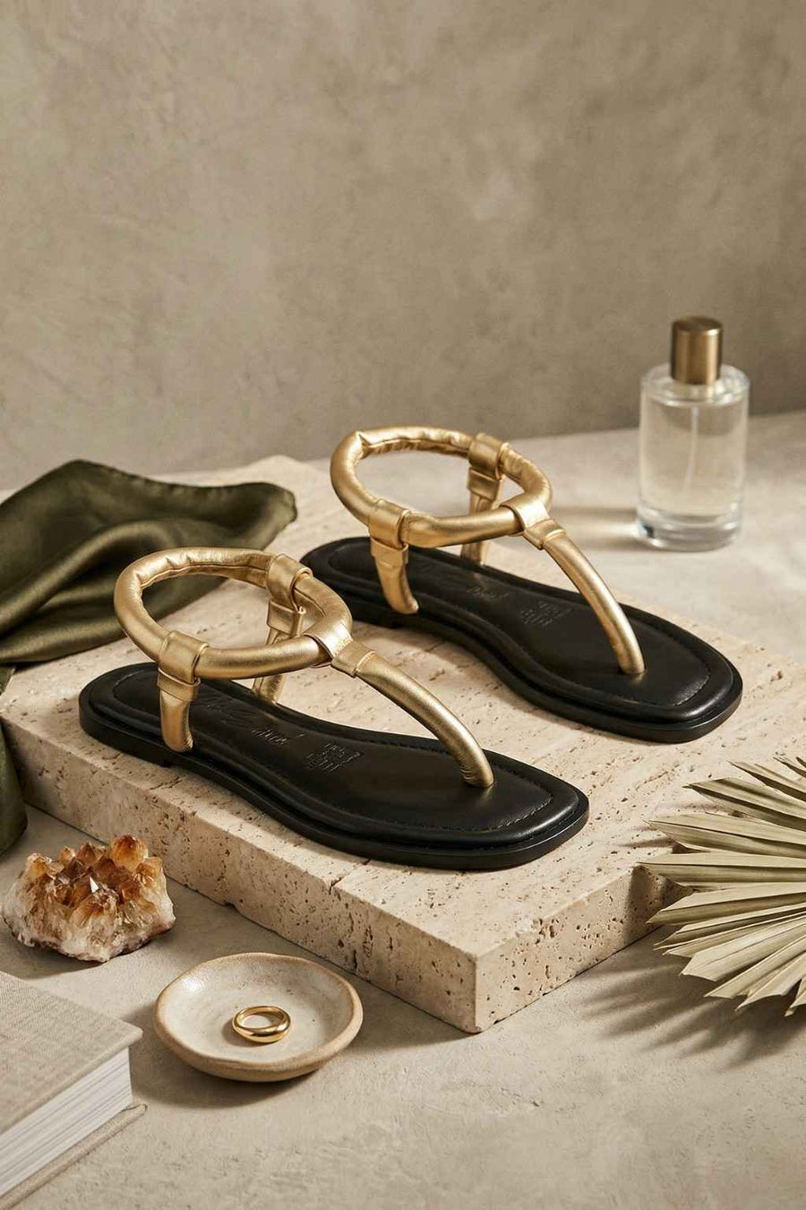 Yara – Y Strap Open Toed Sandals