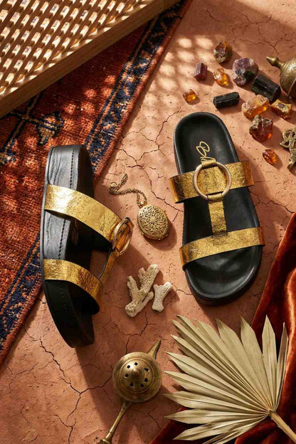 Verdea Noir-Structured Comfort Sandals