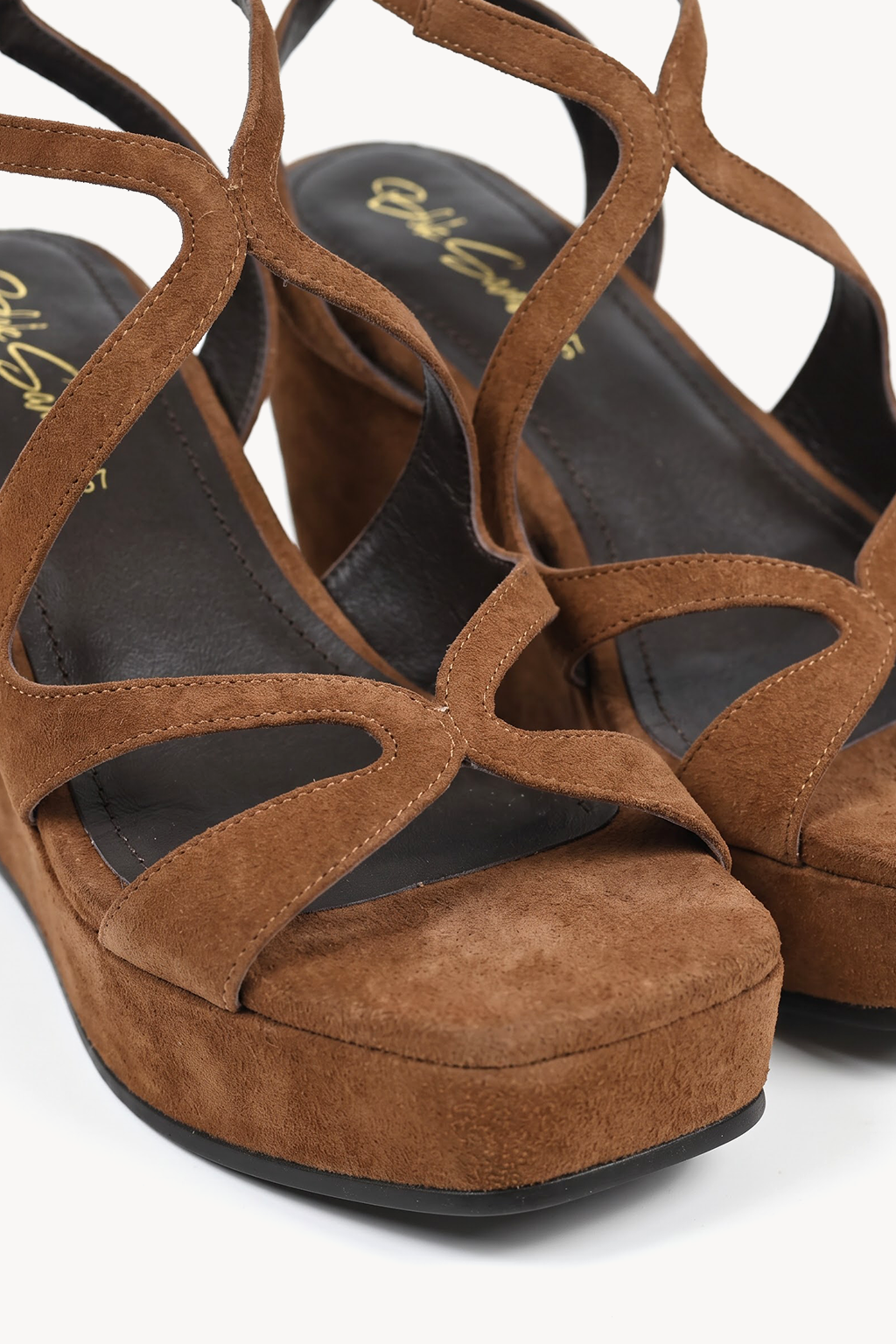 Cascara Wedge Sandal, Tan — close-up