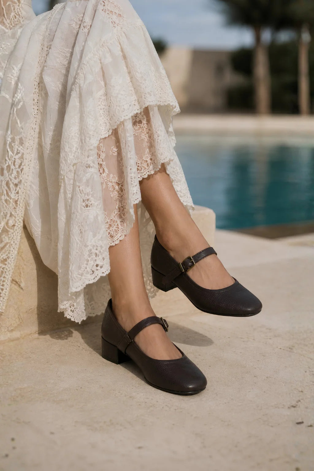 Venezia Classico Ballerina, Deep Brown — 06 on the foot