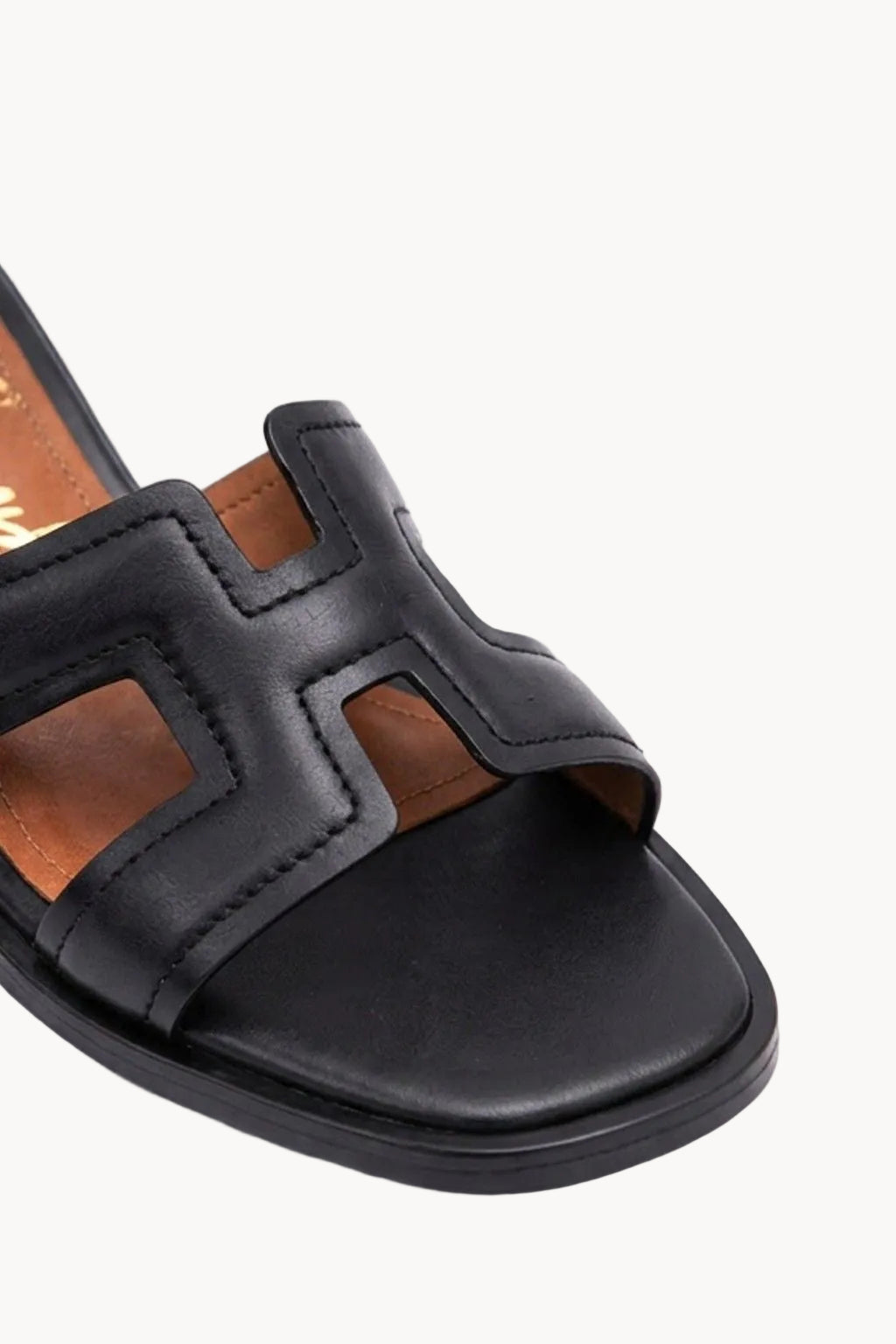 Lumiere Sandal, Black — 02 close-up